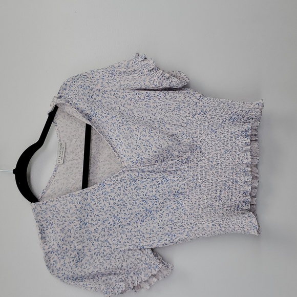 Anthropologie Tops - 🔵 Anthropologie (Paper Crane) Ditsy Floral Top